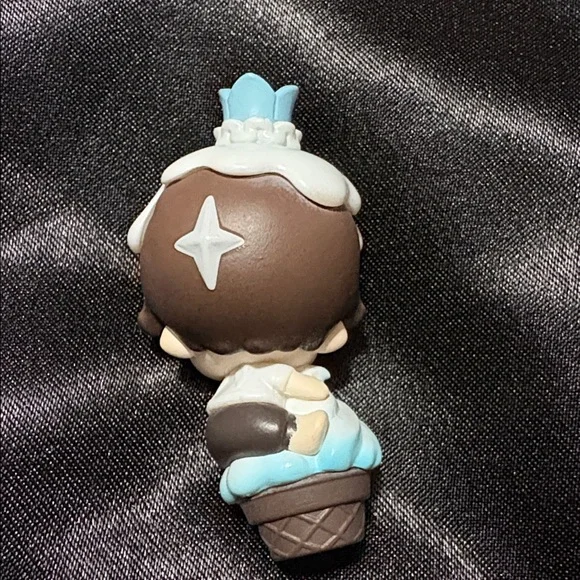 POP MART POP BEAN Bundle of 6 POP Beans - Picture 9 of 16